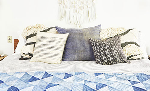 成为精品店和日用百货超市相结合的产物